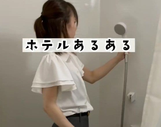 ホテルのユニットバスで湯船に浸かる時は…体を洗うタイミングに「私もその方法」「逆にやってます」