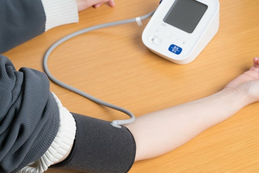セルフ血圧計に残されていた「測定結果」を見てみたら…誰もが心配になる数値に「救急車呼ばないと」SNSが騒然