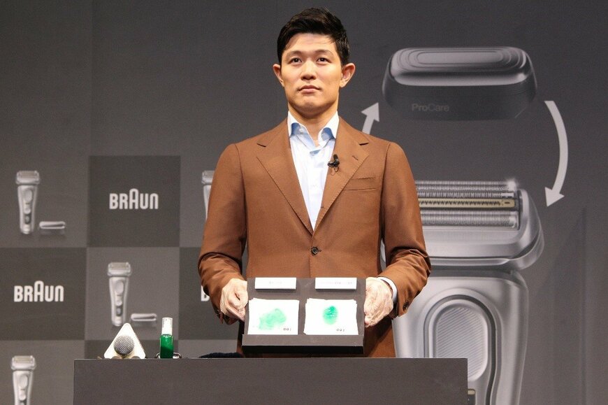 出所：P＆Gジャパン合同会社「『ブラウン シリーズ9Pro 美顔器ヘッド』で鈴木亮平さんのお肌も“つるすべぇ～”！？美容家IKKOさんレクチャーのもと、鈴木亮平さんが美顔器ヘッドを実体験！」