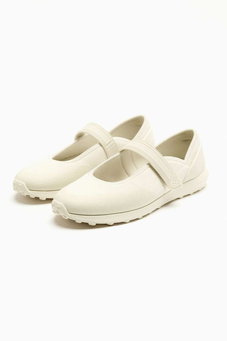 画像出所：ZARA公式サイト