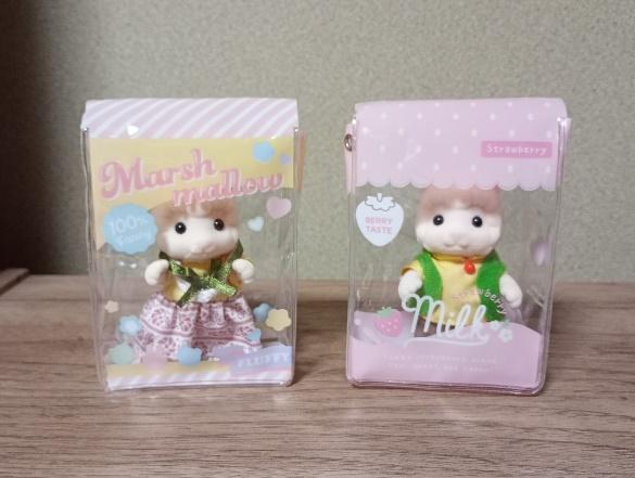 出所：筆者撮影（セリア、ドールポーチ ケース スイーツ・ドールポーチ ケース ドリンク）
