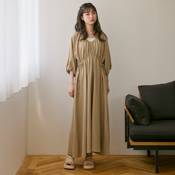 出所：しまむら公式　レディース　ギャザーワンピース（choco）