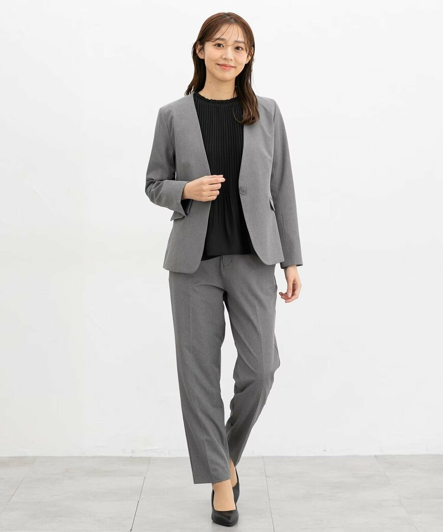 ハニーズ公式　プリーツ使いブラウスの画像