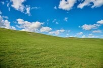 九州に行ったら阿蘇とモンゴルの見分けがつかない？「同じ場所にしか見えない風景」に驚きの声が続出