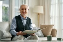 【厚生年金】年金支給日に「60万円」支給されたという独身の友人。そんなことありえるのでしょうか？