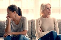 実母との関係が苦しい！結婚して気づいた「感覚のズレ」