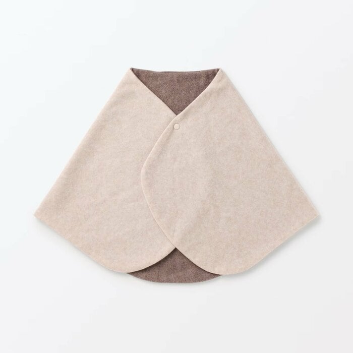 裏表でカラーが違うので、リバーシブルで使用できます