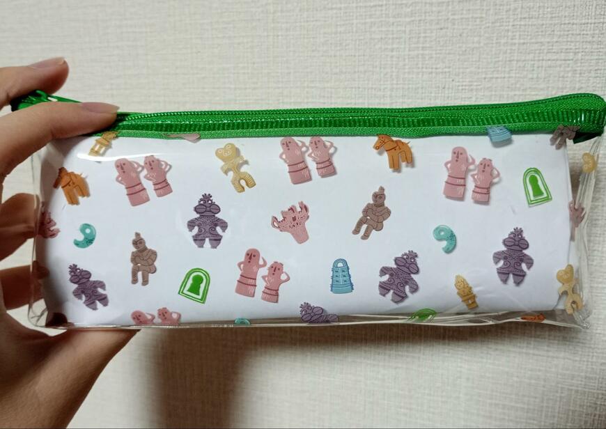 出所：筆者撮影（キャンドゥ、PVCペンケース 埴輪・土偶）