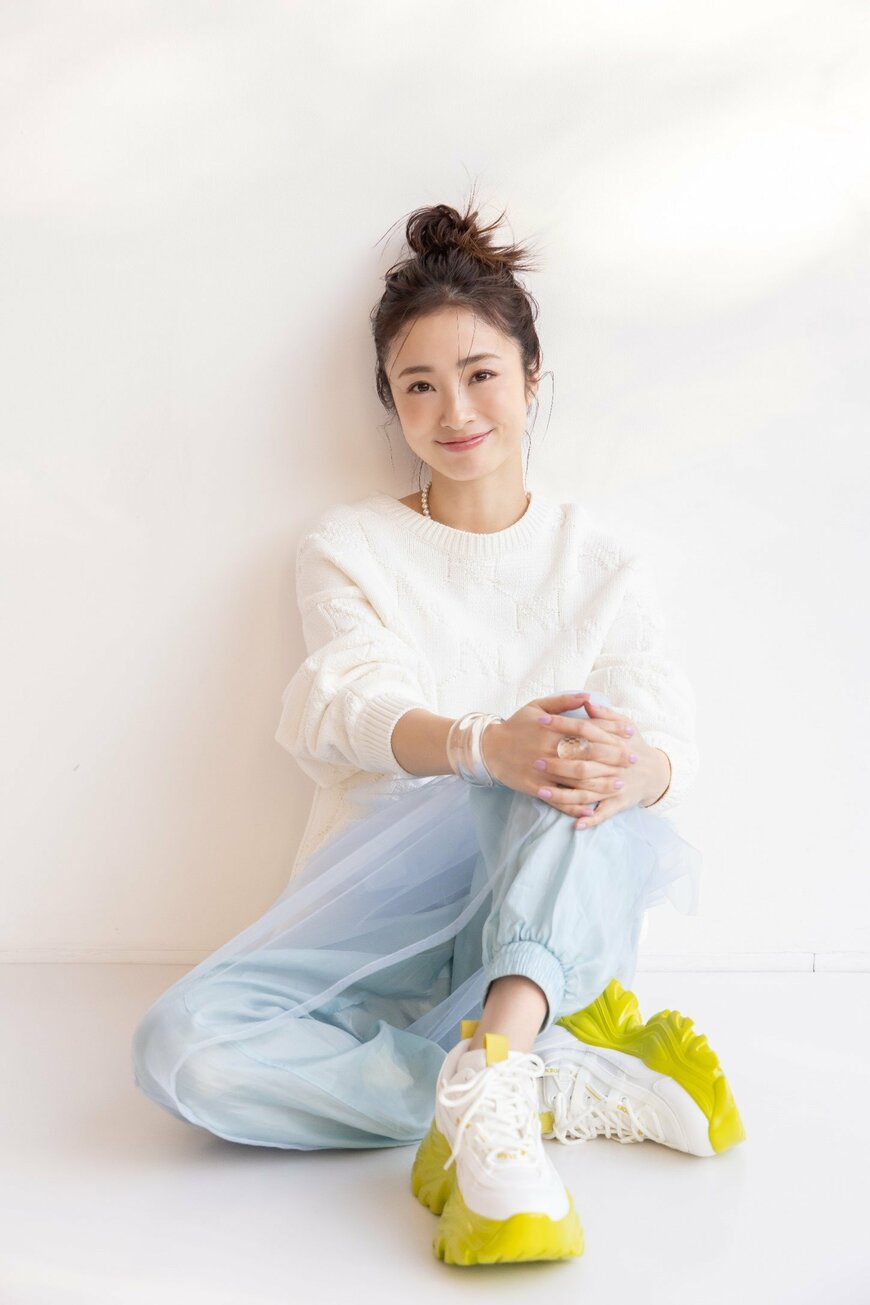 出所：株式会社丸亀製麺「＜何度も行きたい、冬の打ち立て。＞打ち立てうどんに冬の旨み溶け込む“だし”が絡み、最後のひと口まであたたかな味わいに上戸 彩さんもほっこり！」 