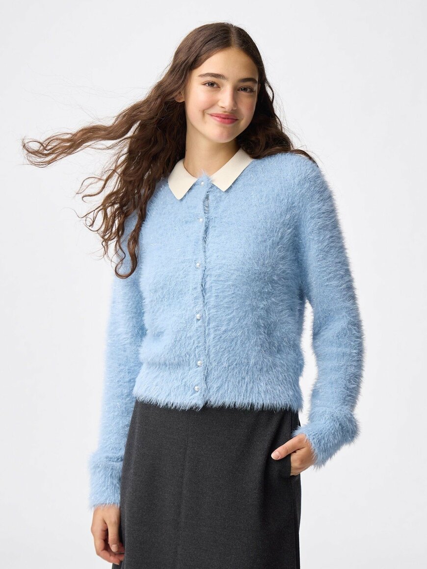 出所：GU公式　シャイニークルーネックカーディガンZ