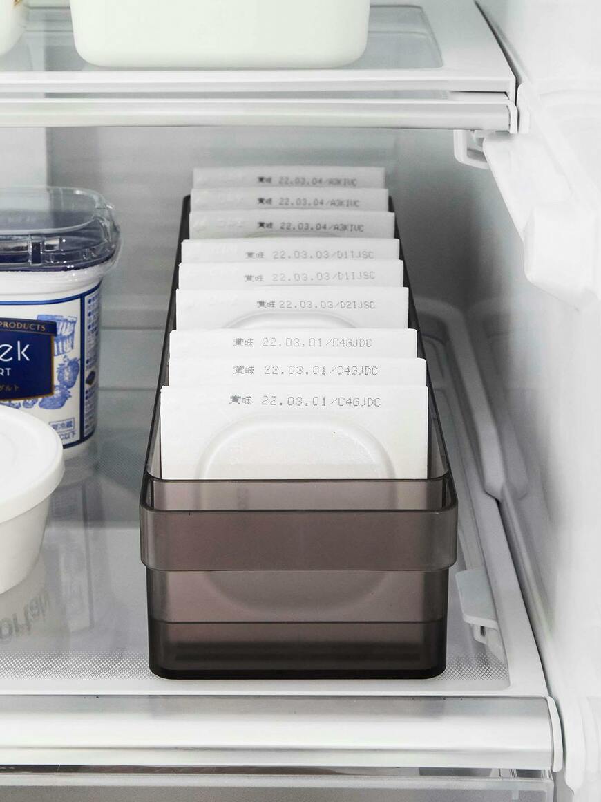 山崎実業株式会社 冷蔵庫中収納ケース タワー 仕切り付