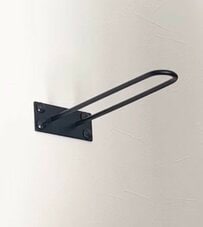 「神収納爆誕！」つい適当なところに置きがちな〈上着・トレイ・絵本・小物〉→〈U型ブラケット〉でスッキリ収納！