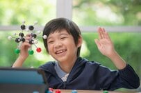 児童手当の振込口座を変更する手続き｜受給者本人名義に限られる制約と、支給月の前月中旬までという届出の締切を整理して解説