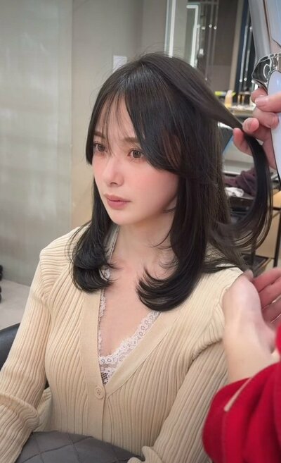毛先のワンカールが上品な雰囲気