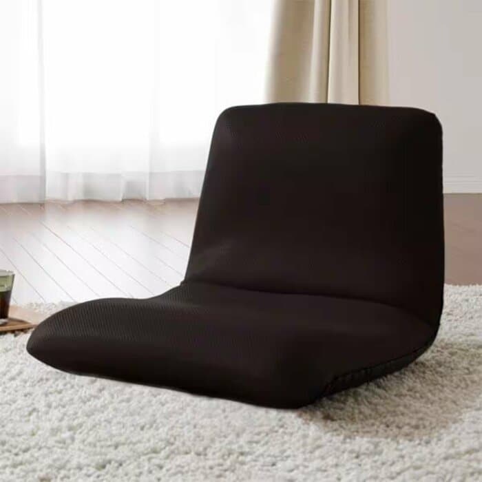 ニトリから展開されている「背筋ピン座椅子」