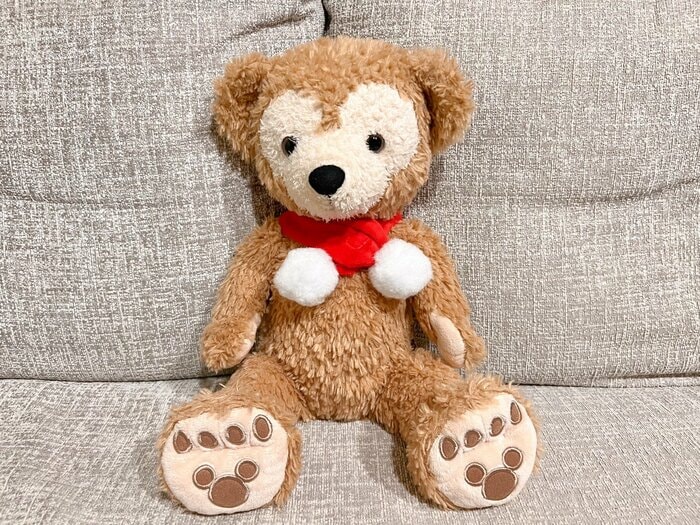 ぬいぐるみにマフラーを巻いて遊ぶこともできます