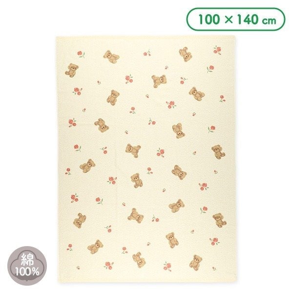 100×140cmというゆったりとしたサイズ感が魅力