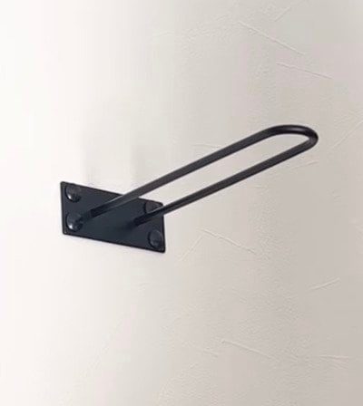 「神収納爆誕！」つい適当なところに置きがちな〈上着・トレイ・絵本・小物〉→〈U型ブラケット〉でスッキリ収納！