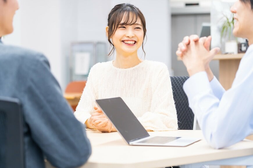 「1日に1301組が結婚、504組が離婚」《日本の1日》で知る社会課題「夫は約2時間弱、妻が約7時間半」これ何の時間？