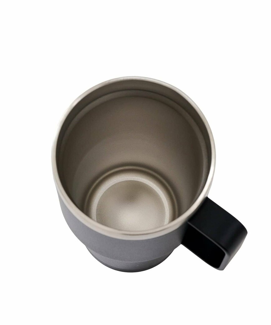 出所：3COINS公式　CAR用保冷蓋つきタンブラー
