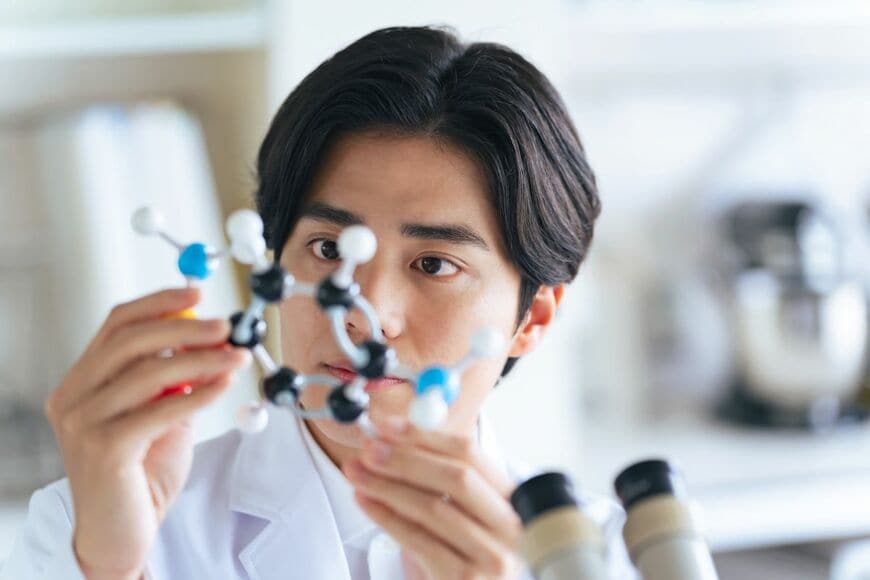 【私大学費】早稲田・慶應・明治の理工系、4年間の学費は700万円台。国立大標準額との差を計算