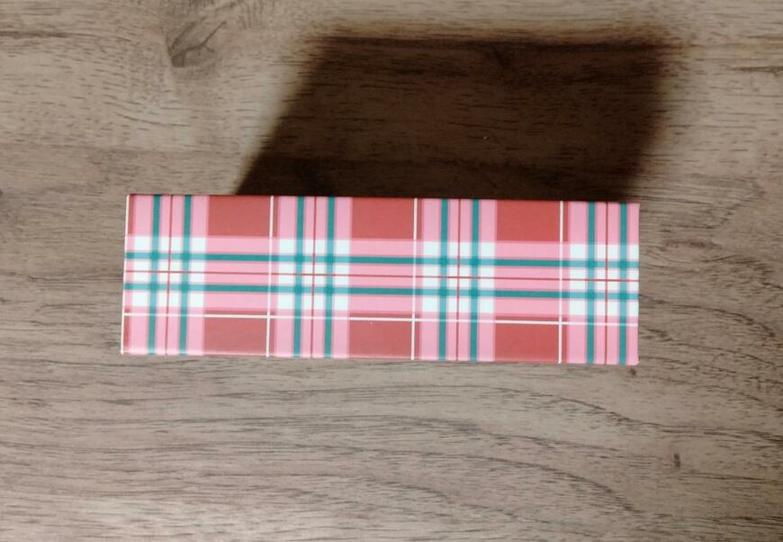 筆者撮影（セリア、ブック型ボックスS ヴィンテージフォレスト）