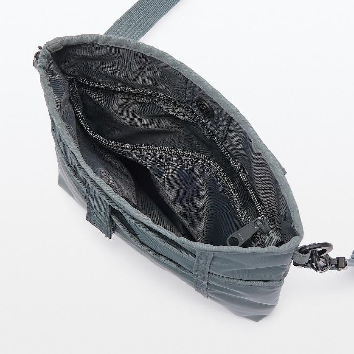 出所：無印良品 ネットストア 撥水 ペン差し付きショルダーバッグ