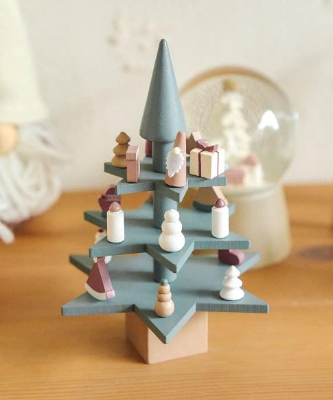 出所：パルグループ公式ファッション通販サイト 【Holly Jolly】組立てツリー：3段タイプ