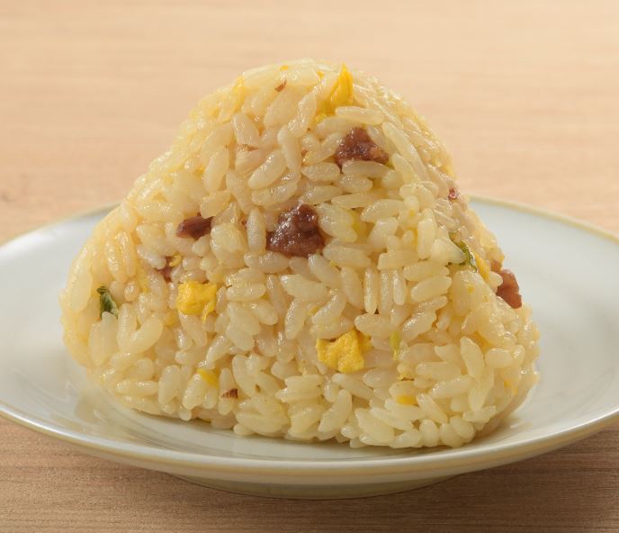 出所：株式会社ローソン「<近畿地区＞「彩華ラーメン」監修のホット麺・おにぎり計2品発売」