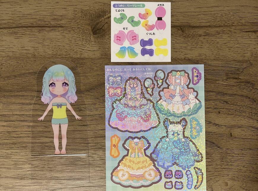 ダイソー、シール付クリアスタンドドール商品画像