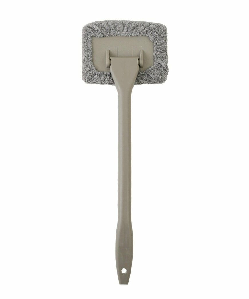 出所：3COINS公式　CARフロントガラスクリーナー