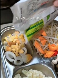 【小松菜の牛しゃぶポン酢弁当】彩り満点！21種もの食材で作るお母さんの手作り弁当が話題