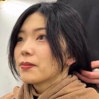 【大変身】滋賀から東京の美容室に来店した女性が人生初ウルフカットで大胆イメチェン！最強に可愛い仕上がりに笑顔