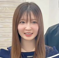 丸顔に悩むロングヘアの女性がバッサリカットでショートに挑戦…シュッとした仕上がりに歓喜！