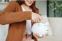 【みんなの貯蓄額一覧表】「貯蓄4000万円以上」の割合は何パーセント？貯蓄4000万円以上ある世帯の「平均年収」はいくらか