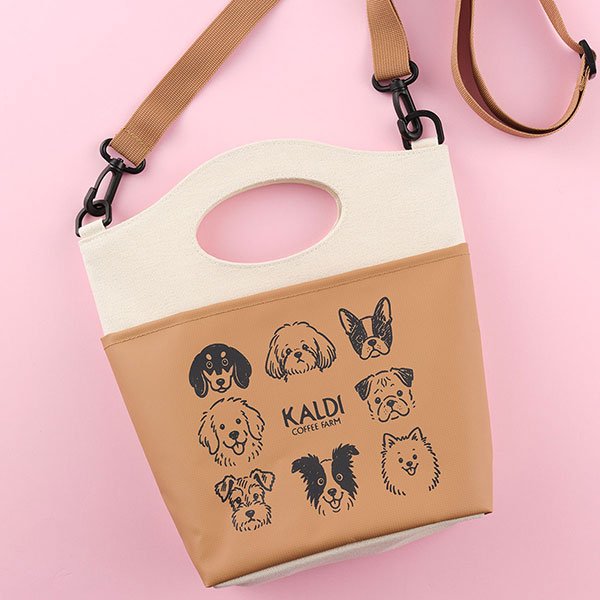 色々な犬種のイラストが描かれたオリジナルバッグ