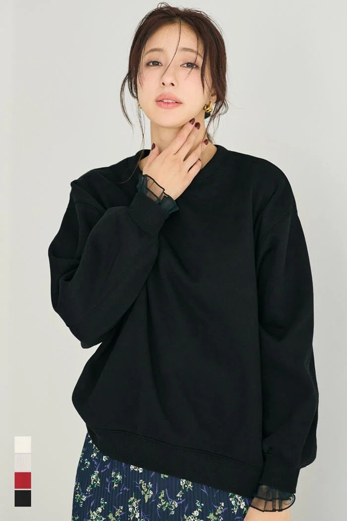 1490円という衝撃価格になっている定番の「裏起毛スウェット」