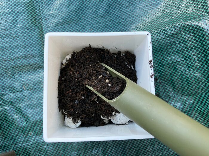 大サイズの土入れでストレスなく作業できました