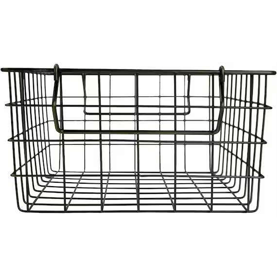 出所：ニトリ公式　積み重ねできるワイヤーバスケット よこ型ハーフ 