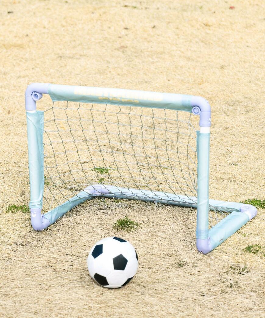 出所：パルグループ公式ファッション通販サイト 3COINS 折りたたみ式サッカーゴール