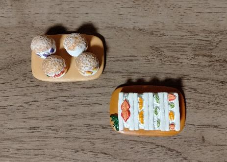 筆者撮影（キャンドゥ、インテリアマグネット スイーツパン）