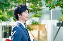 「野原ひろし」は年収600万円台！現代日本で野原ひろし以上の年収を稼ぐ男性の割合は？