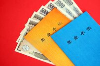 【厚生年金】「月10万円未満の人」と「月20万円以上の人」の割合、どっちが多い？