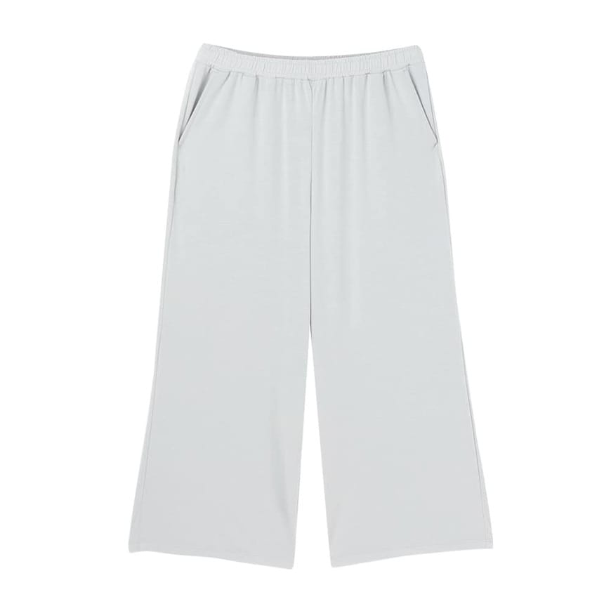 出所：ワークマン公式　レディースシン・呼吸するパジャマ