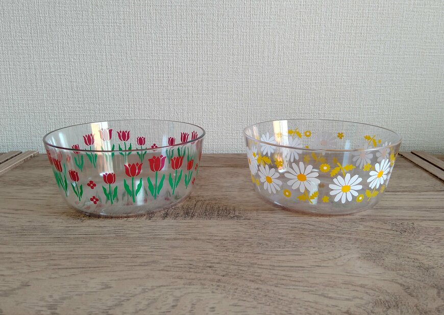 筆者撮影（セリア、クリアボウル1P レトロフラワー）