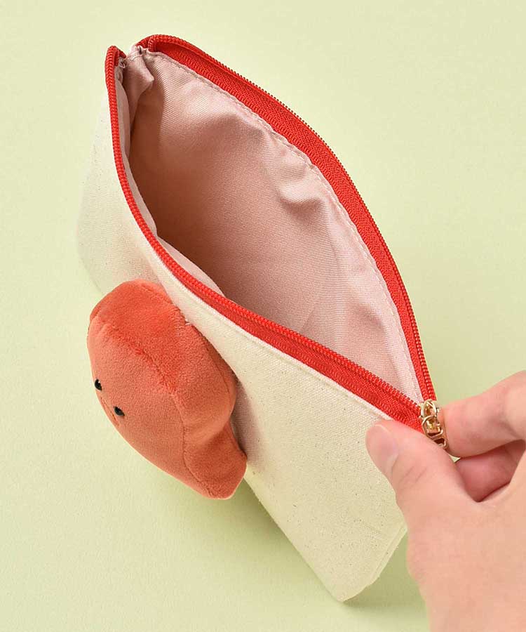 出所：ブルーブルーエ公式　おいしいフラットポーチ