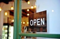 夢の飲食店開業、押さえておくべき営業許可の流れと必要資格は？