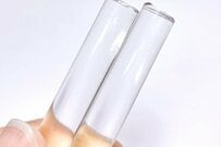 何の変哲もない「アクリル棒」が大変身　完成した「芸術作品」に思わず目を疑う