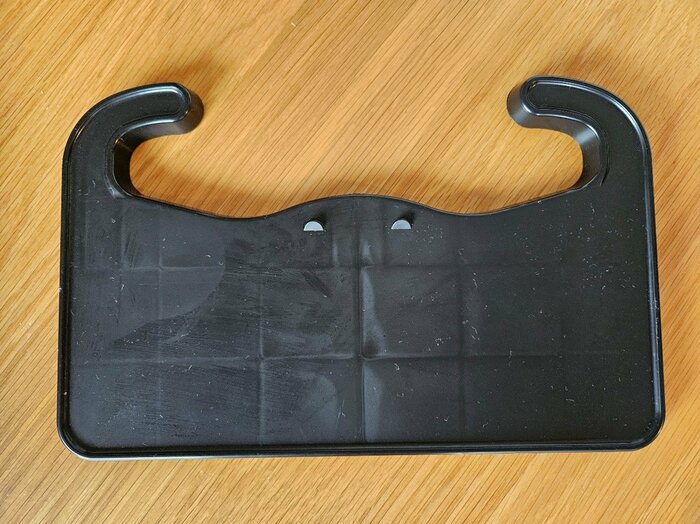 「車用ハンドルテーブル」（裏面）