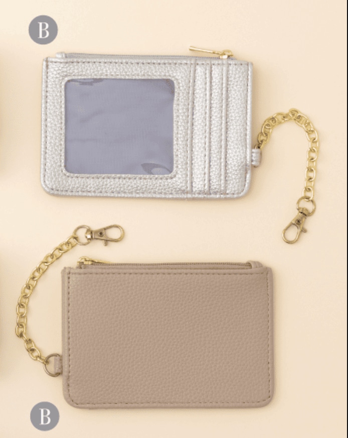 キャッシュレス化の主役となるのが「カードケース」